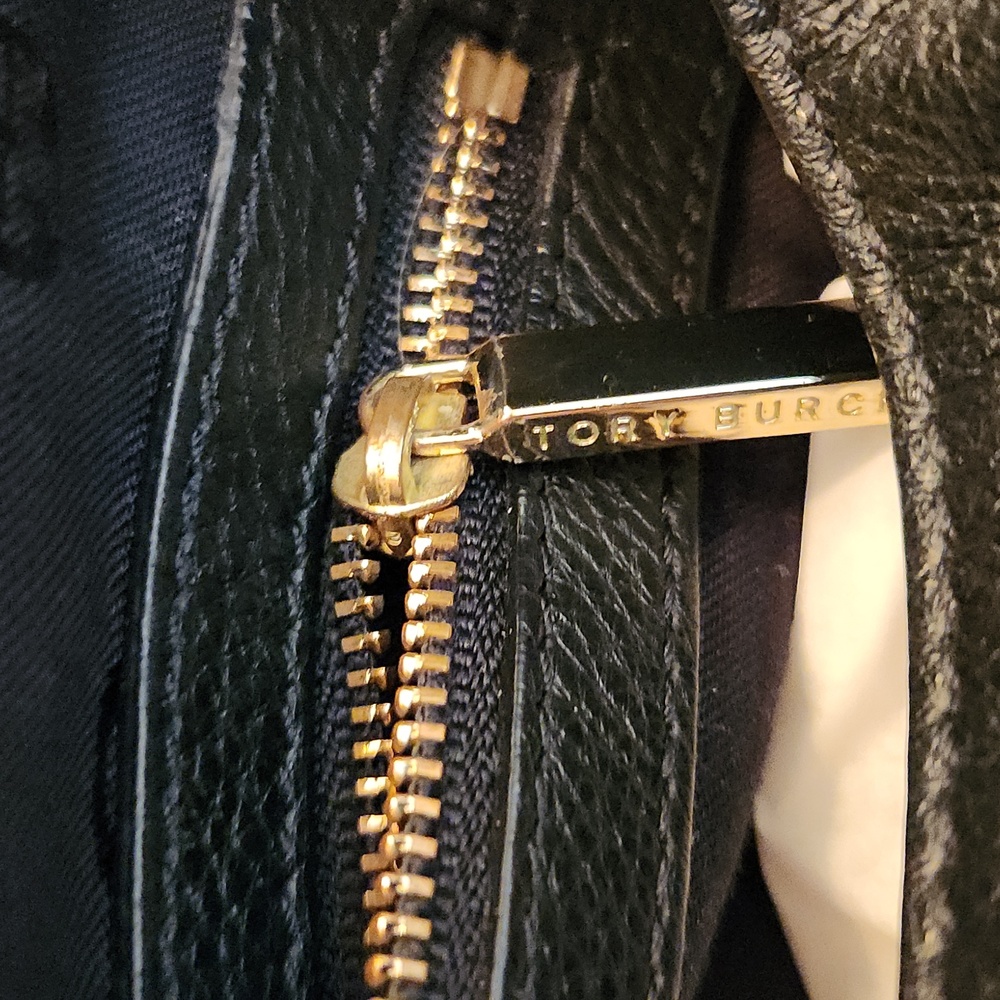 Handbag - Picture 3 of 5